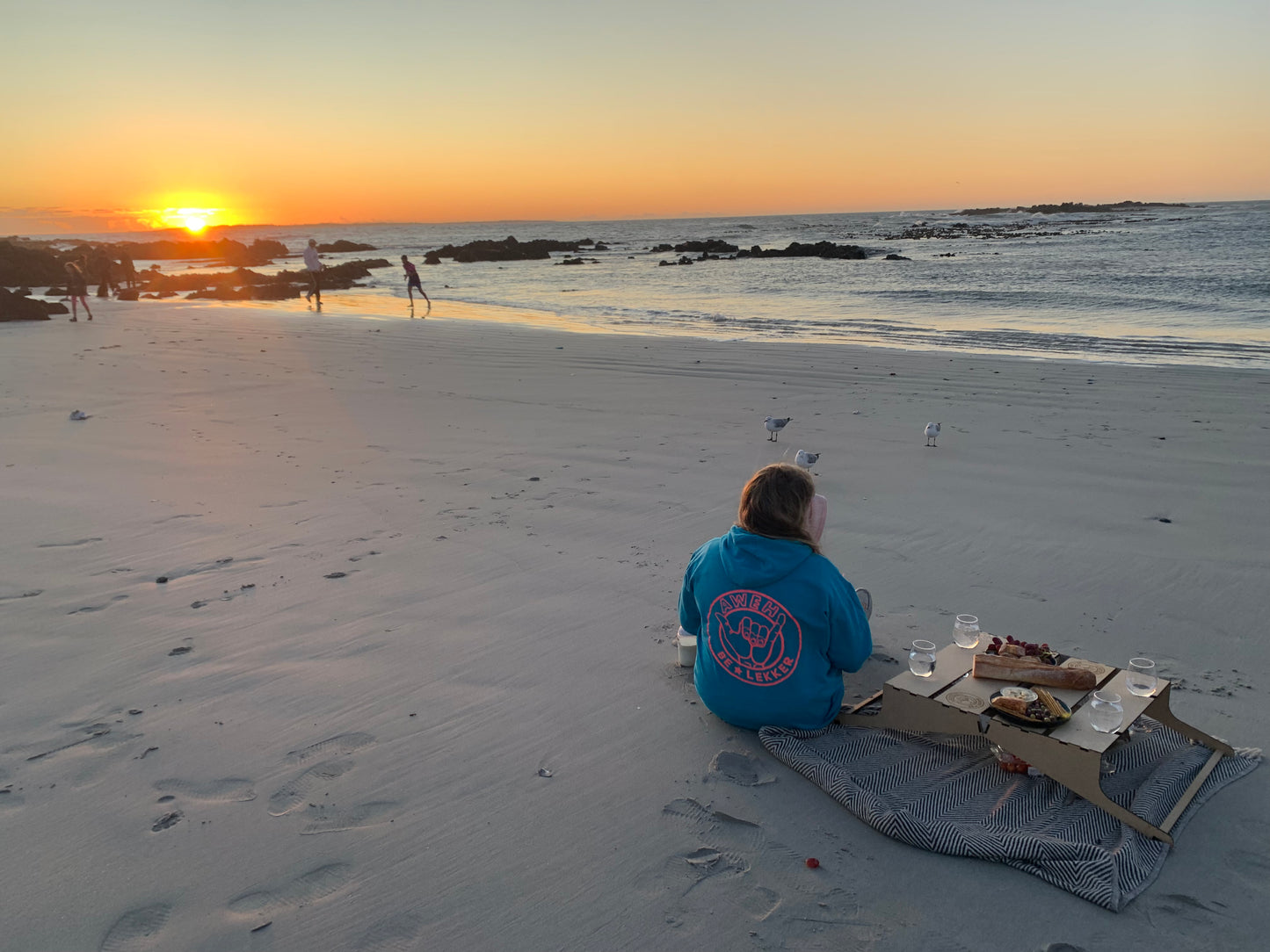 "Aweh Foldable Picnic Table"