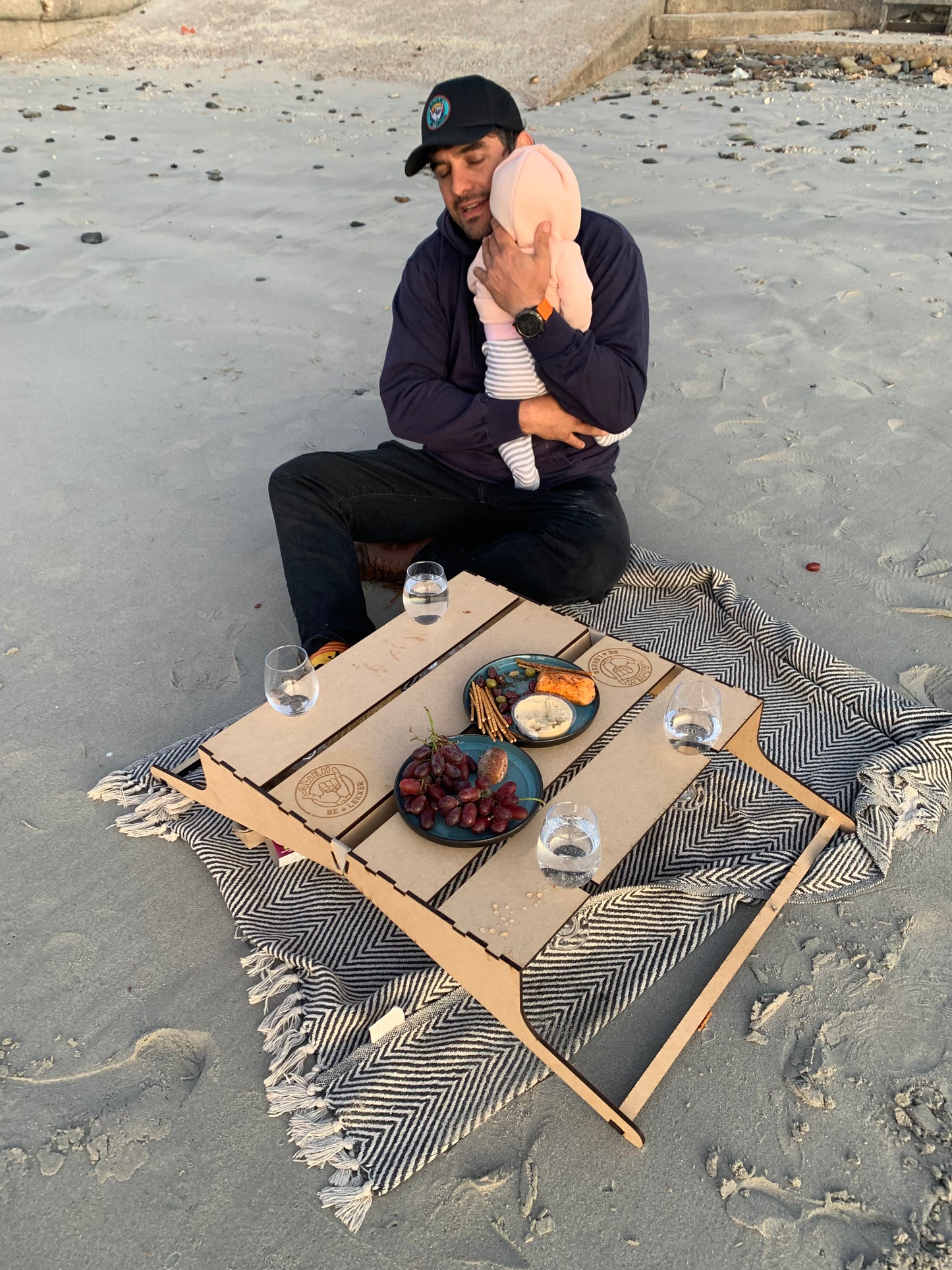 "Aweh Foldable Picnic Table"